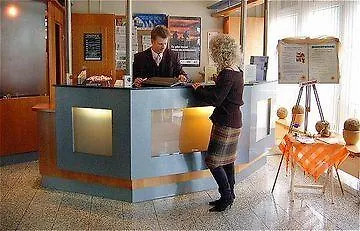 Leipzig Günthersdorf, An Ihg Hotel