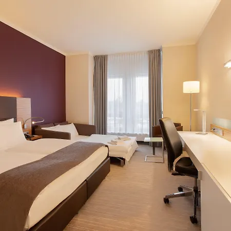 Leipzig Günthersdorf, An Ihg Hotel