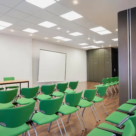 Hotel Leipzig Günthersdorf, An Ihg 4*