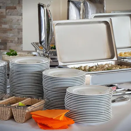 Willow Restaurant فندق 4*