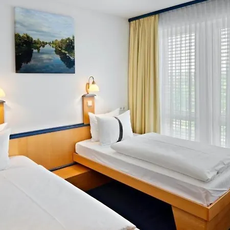 Leipzig Günthersdorf, An Ihg Hotel