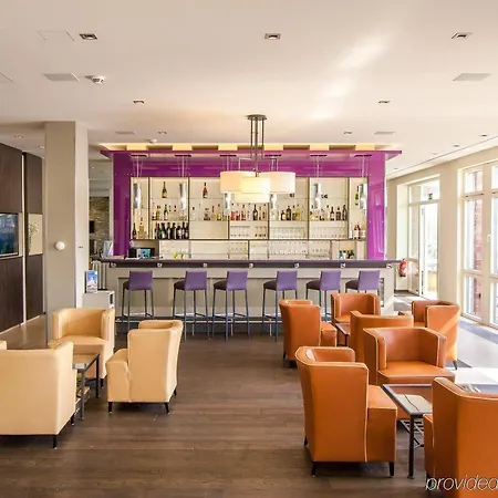 Willow Restaurant 호텔 코트슐리츠