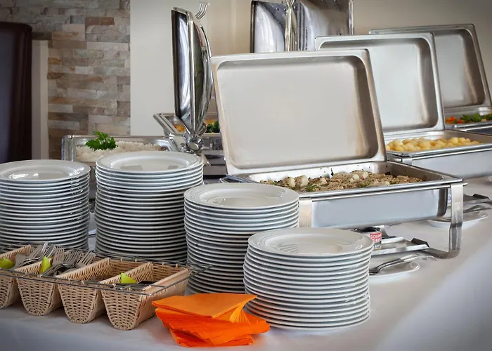 Willow Restaurant Hotel 4*