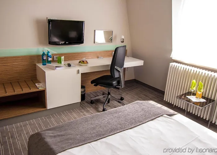 Willow Restaurant Hotel